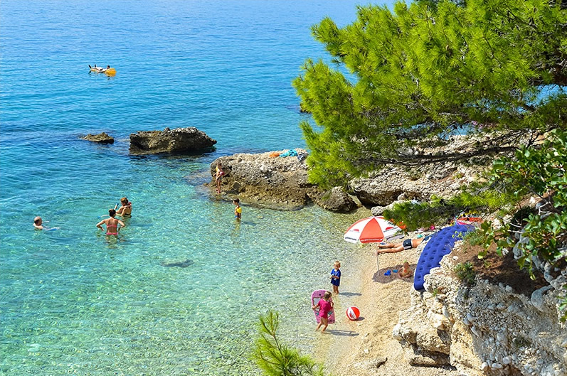 Živogošće Blato plaža Dole